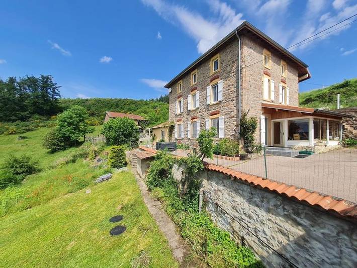 Location de vacances pour 15 personnes, avec jardin et jacuzzi à Saint-Vincent-de-Reins - 2