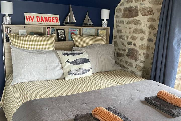 Charming renovated longère between land and sea in Quiberon Bay in Ploemel, Côte des Mégalithes