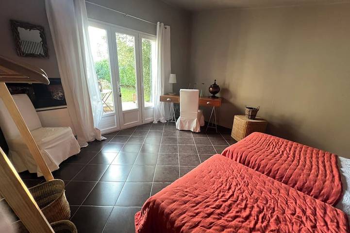 Location de vacances pour 4 personnes, avec terrasse et jardin à Bollène - 4