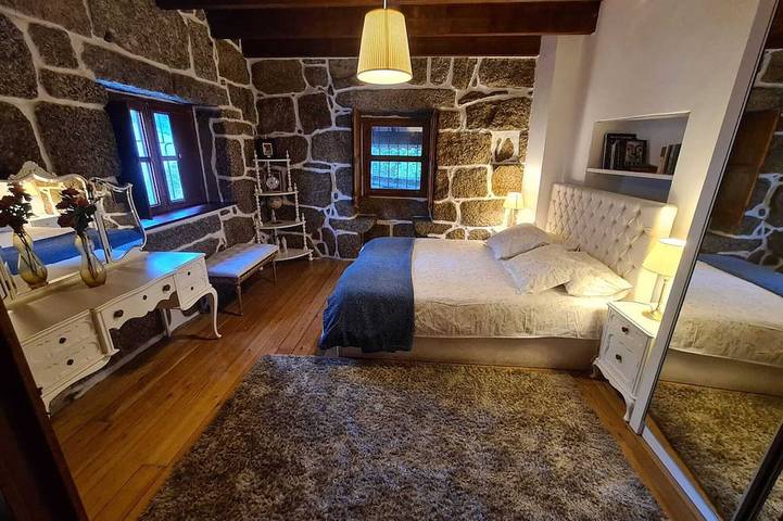 Location de vacances pour 6 personnes, avec jacuzzi et jardin à Paredes - 4