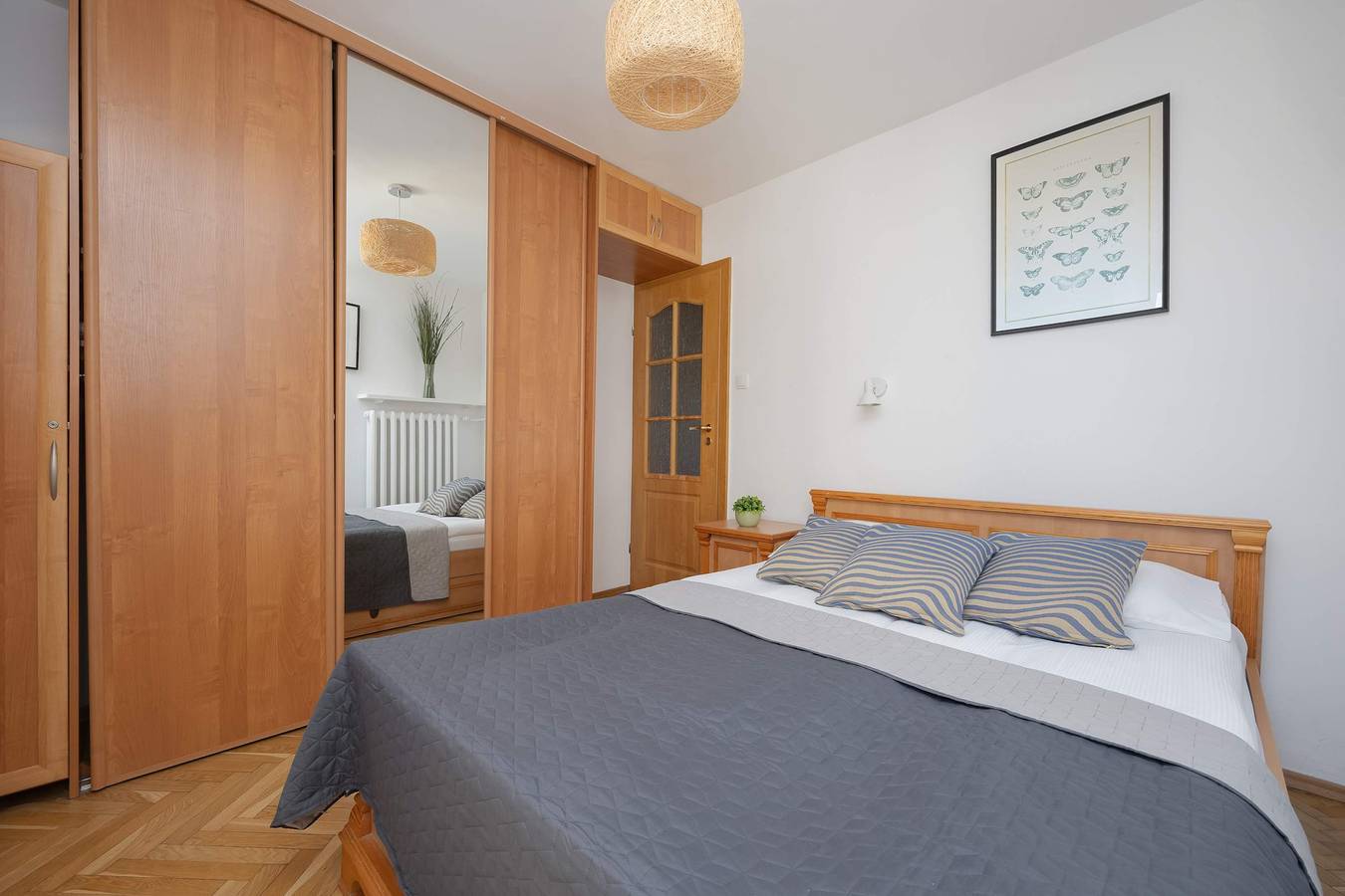 Ganze Wohnung, Spacious Apartment | 3 Bedrooms | Close to Metro. in Warschau, Masowien
