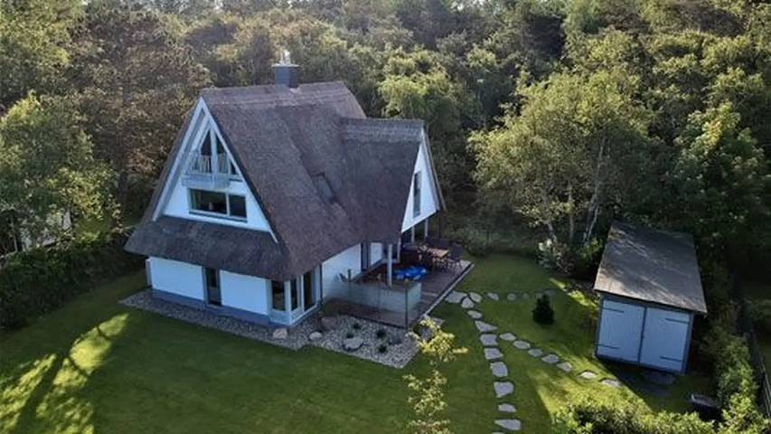 Ferienhaus mit Meerblick für 6 Personen, mit Garten und Terrasse in Dierhagen