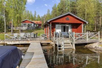 Ferienhaus für 5 Personen, mit Terrasse und Sauna sowie Seeblick in Südschweden