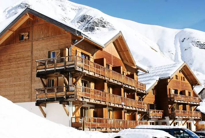 Chalet pour 6 personnes, avec piscine, animaux acceptés à Saint-Sorlin-d'Arves