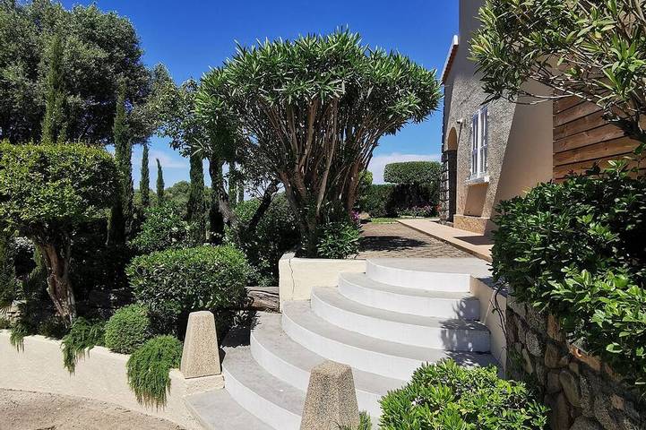 Ferienwohnung für 4 Personen, mit Garten und Pool sowie Terrasse - 1