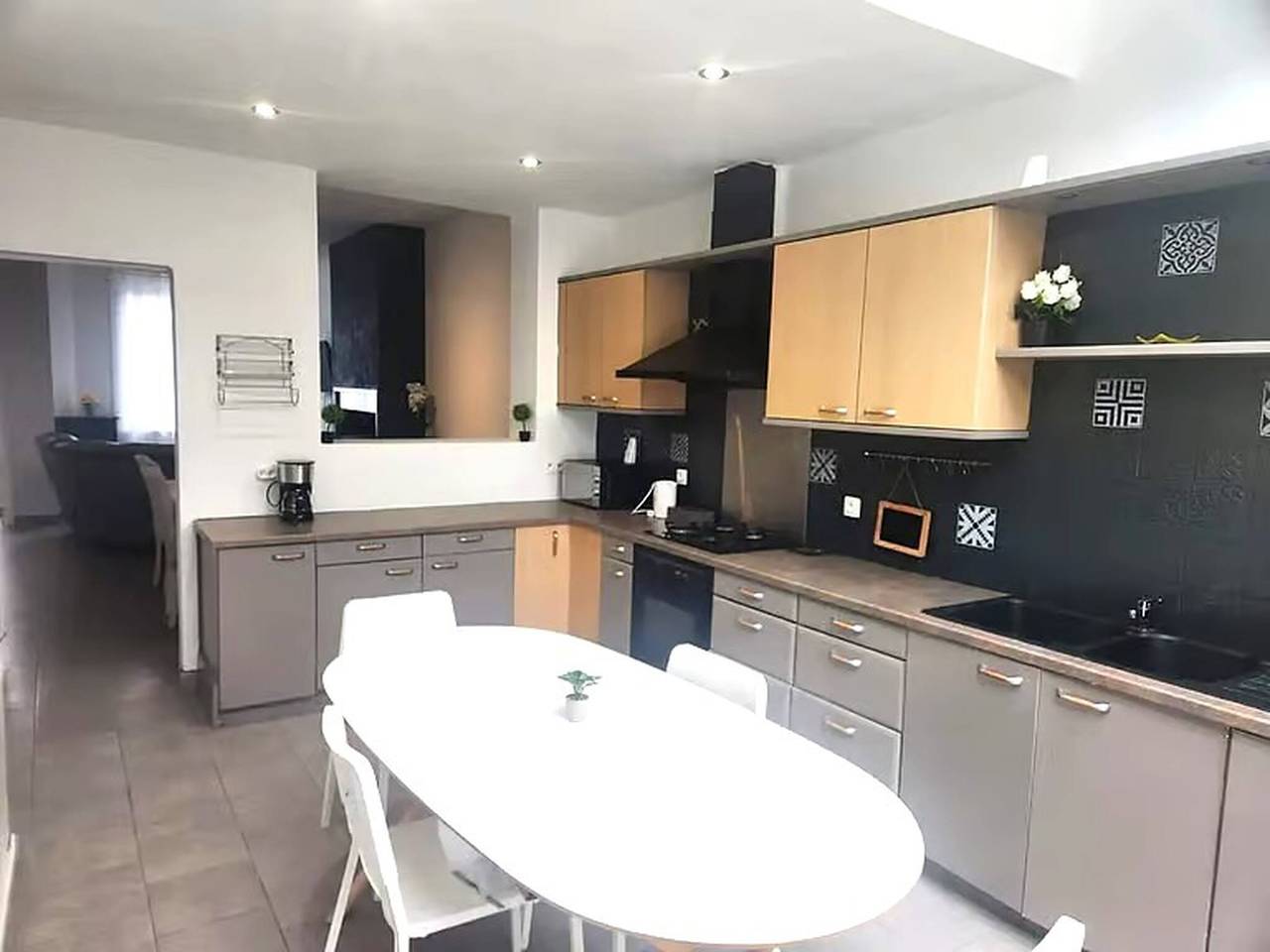 Vakantiehuis voor 7 personen met balkon/terras in Charleroi, Henegouwen