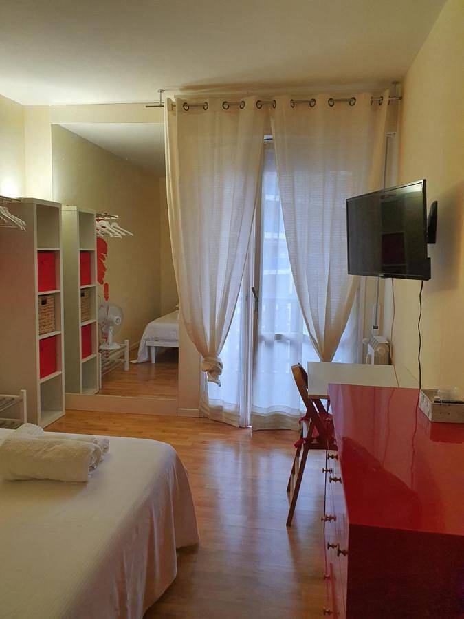 Chambre d’hôte pour 2 personnes, avec Balcon ainsi que Terrasse et Vue à Pérouse - 2