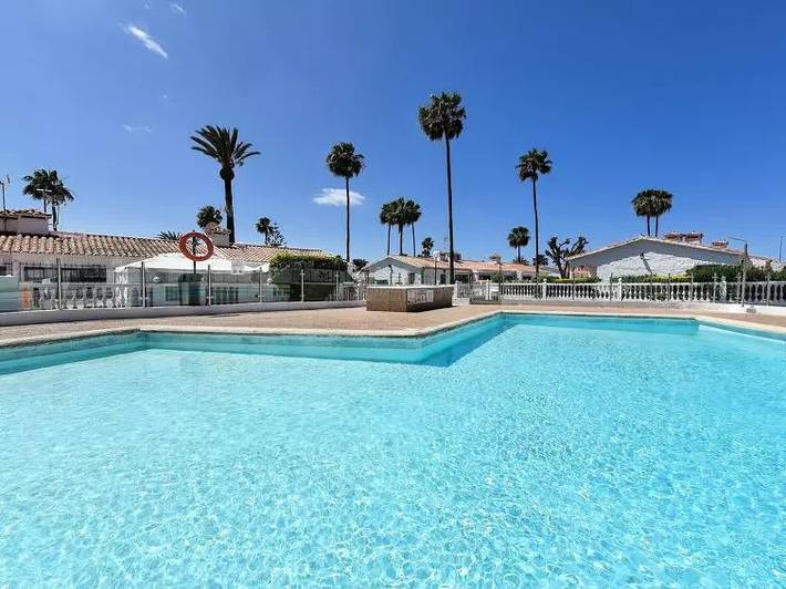 Chalet para 4 personas, con piscina y jardín en Playa del Inglés