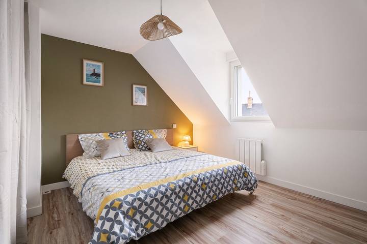 Maison de vacances 'Ker Marjac' 3 étoiles, accès Pmr, jacuzzi, poele à bois, jardin privé et Wi-Fi in Dinard, Région de Saint-Malo