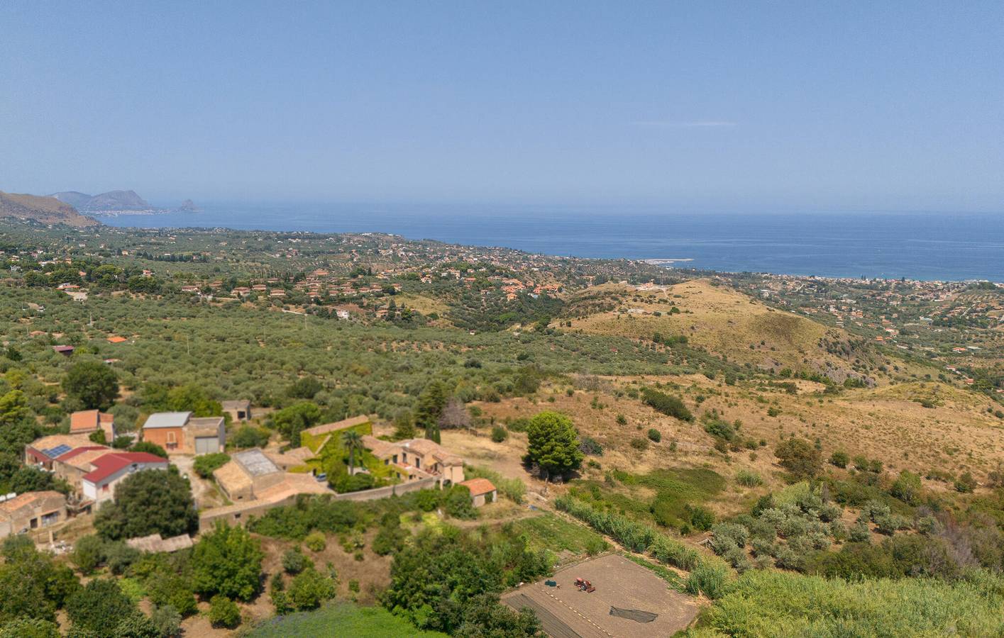 Sizily Getaway: Apartamento de 80m² com piscina, cozinha e terraço in Trabia, Palermo (província)