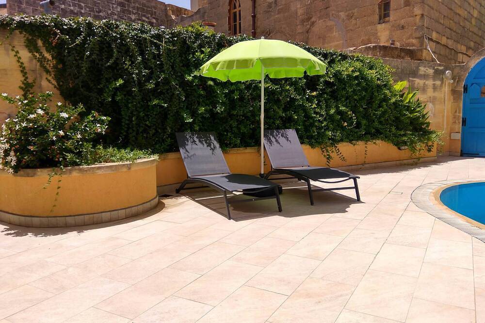 Villa Ta 'Mananni de fiesta con piscina privada in Qala, Gozo