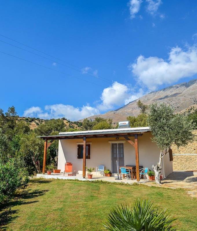 Ferienhaus für 5 Personen, mit Terrasse und Garten sowie Pool in Rethymno und Umgebung