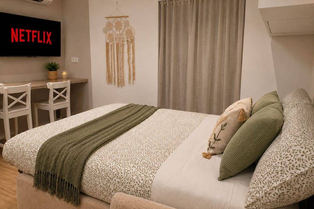 Appartement entier, Appart' Hôtel tout confort avec balcon in Tulette, Région de nyons