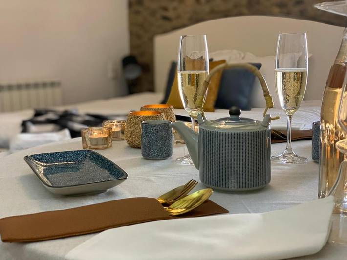 Chambre d’hôte pour 5 personnes, avec Balcon ainsi que Jacuzzi et Terrasse à Cambrils - 3