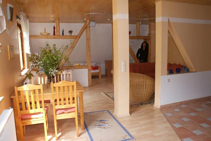 Ferienwohnung für 12 Personen, mit Terrasse und Garten sowie Sauna und Ausblick in Masserberg