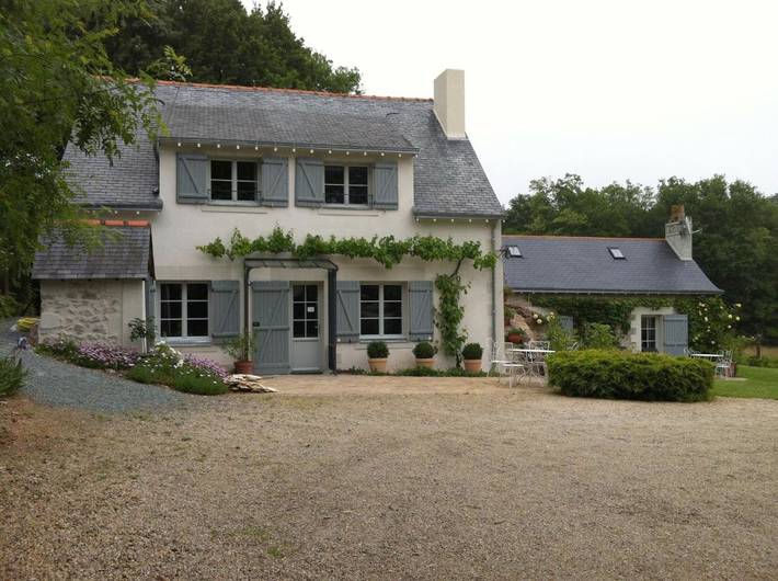Chambre d’hôte pour 3 personnes, avec piscine ainsi que jardin et vue dans Maine-et-Loire - 3