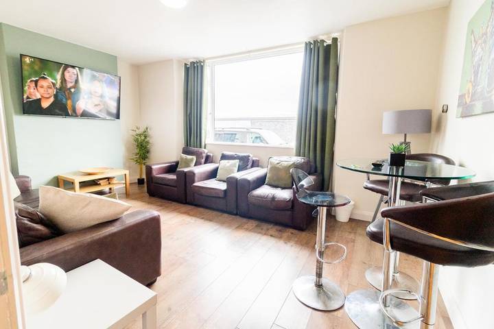 Apartment for 8 people, with terrace and view in Portrush