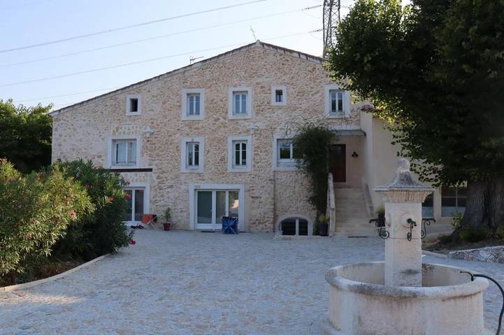 Ferienwohnung für 2 Personen, mit Terrasse und Pool sowie Ausblick