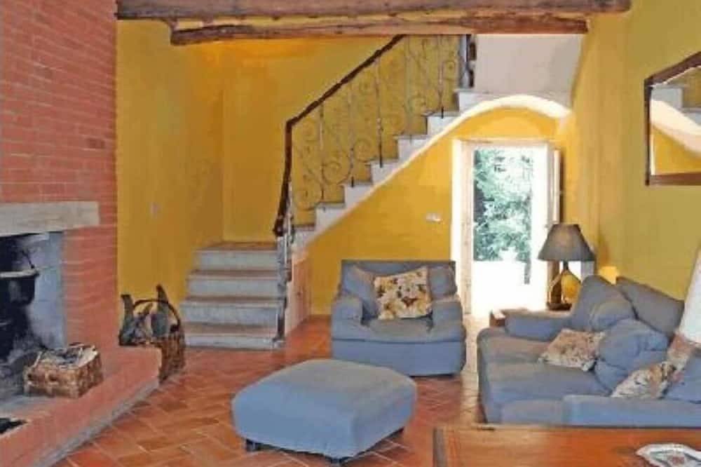 Agriturismo per 8 Persone in Camaiore (Toscana), Versilia