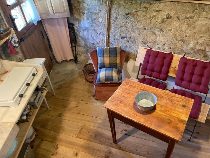 Gîte pour 2 personnes, avec vue et jardin ainsi que terrasse et piscine à Coll de Nargó - 4