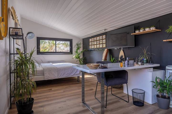 Location de vacances pour 8 personnes, avec jacuzzi et jardin à Lagord - 3