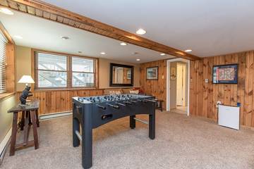 Vacation Home for 12 Guests in Garrett County, Deep Creek Lake, Picture 1