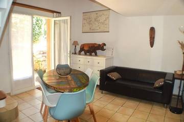 Gîte pour 4 personnes, avec jardin à Néoules