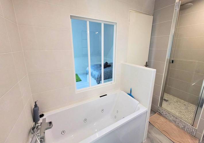 Gîte pour 6 personnes, avec jacuzzi et terrasse à Saint-Brice-sous-Forêt - 3
