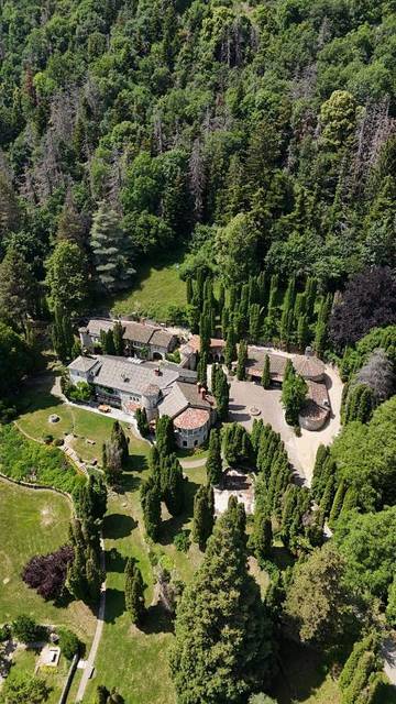 Location de vacances pour 4 personnes, avec jardin dans Station de Monts Jura