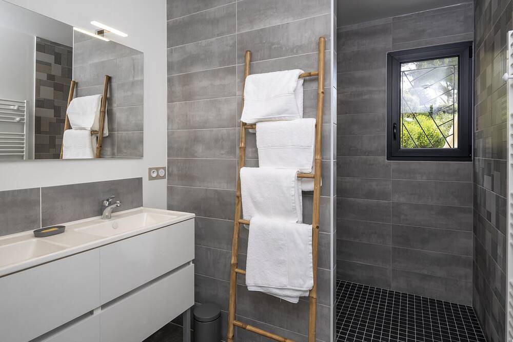 Luxury villa with A/C and a private pool in Beaumes-de-Venise, Vaucluse