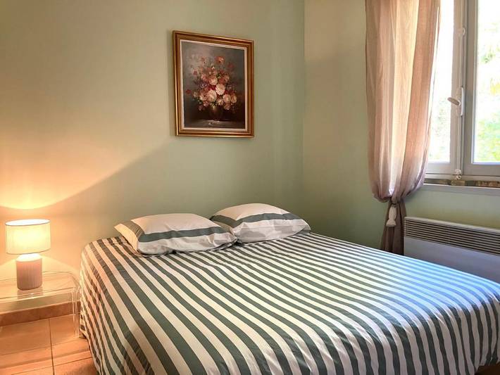 Location de vacances pour 4 personnes, avec vue et jardin à Uza - 4