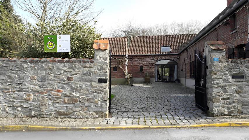 Gîte pour 4 personnes, avec jardin et terrasse à Flines-lès-Mortagne