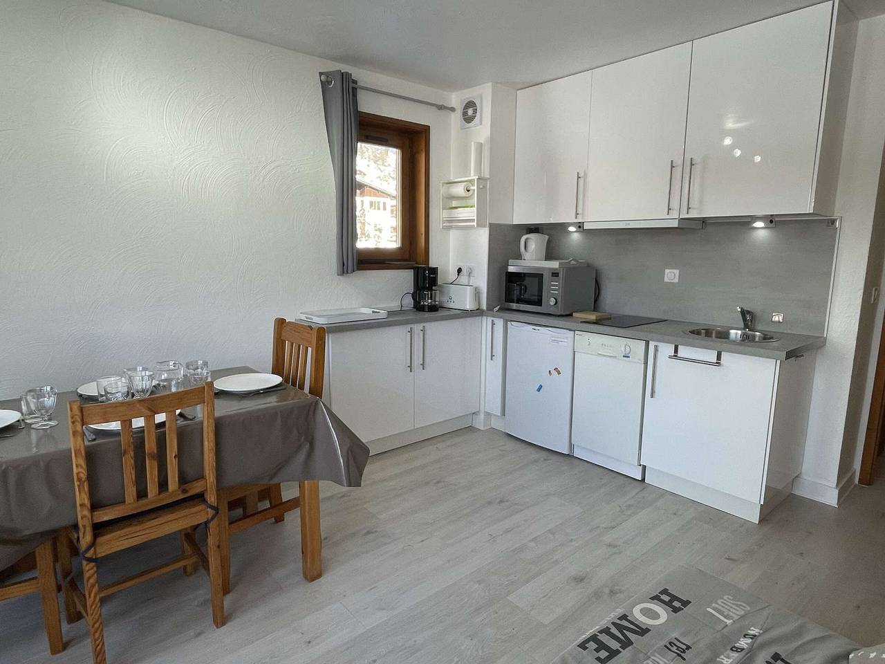 Appartement entier, Appartement 2 pièces avec parking, près des pistes - 5 couchages in Praz-sur-Arly, Pays du Mont-Blanc