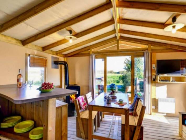 Camping pour 4 personnes, avec terrasse dans Cotentin - 3