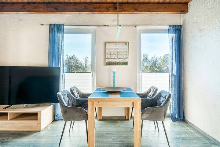 Ferienwohnung mit Meerblick für 4 Personen, mit Garten in Aurich
