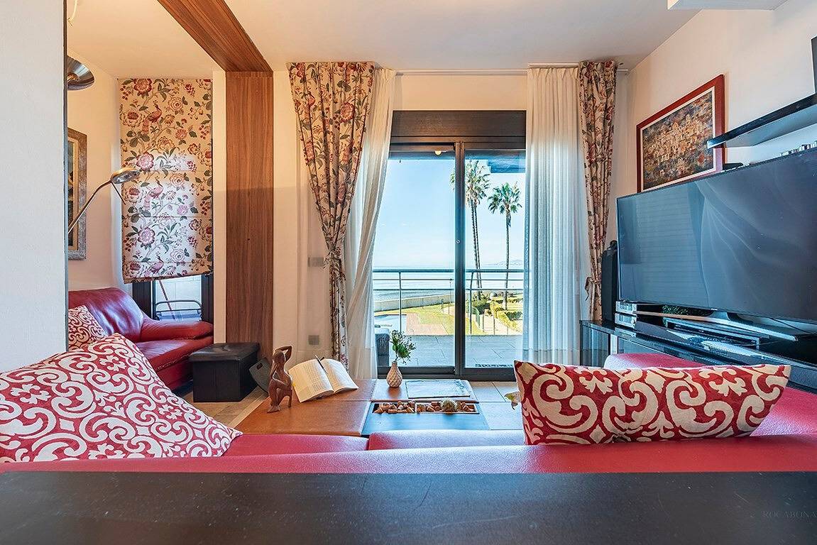 Ganze Wohnung, Apartment 'Seaside Luxury Solarium' mit Meerblick, Wlan und Klimaanlage in Montroig Bahia, Mont-roig del Camp