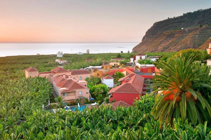 Apartamento para 2 personas, con jardín y piscina además de jacuzzi y sauna en Tazacorte