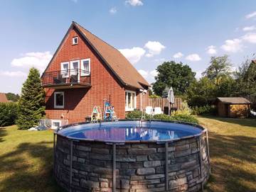 Ferienhaus für 6 Personen, mit Sauna und Garten sowie Balkon und Pool, kinderfreundlich in Landkreis Heidekreis