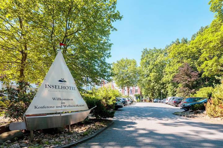 Hotel für 3 Personen, mit Terrasse und Sauna sowie Pool, mit Haustier in Potsdam und Umgebung - 4