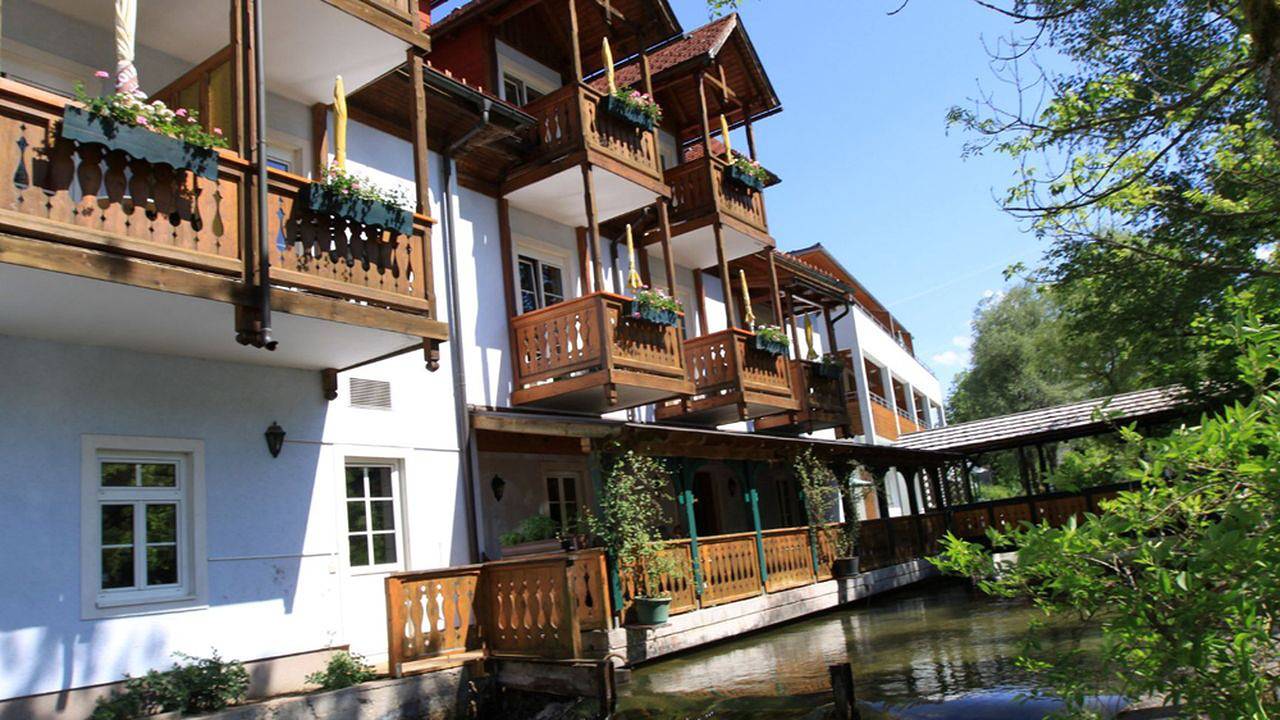 Mehrbettzimmer für 4 Personen (35 m²) in Bad Goisern in Bad Goisern am Hallstättersee, Dachstein Salzkammergut