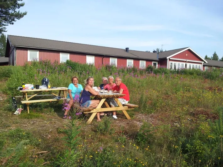 Hostel für 5 Personen, mit Garten und Seeblick sowie Ausblick, mit Haustier - 1