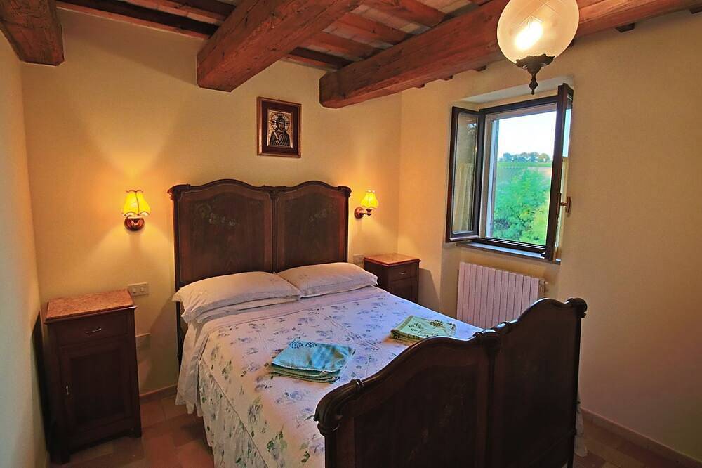 Ferienhaus in Serrungarina in Seenähe in Serrungarina, Colli al Metauro