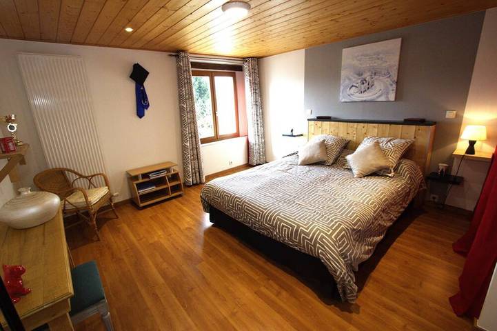 Between lake and mountains, a vacation resort in a 3000 m² wooded park in Ayn, Chambéry und Umgebung