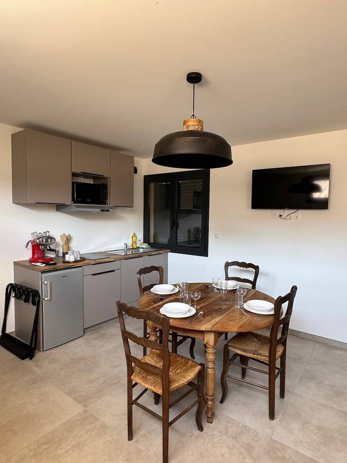 Ganze Wohnung, Apartment auf Bauernhof, nahe Meer mit Bergblick, Wlan und Klimaanlage in Antisanti, Corte und Umgebung