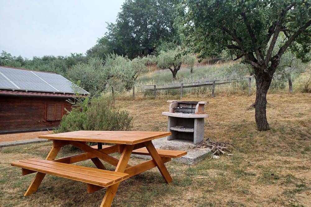 Bungalow con cucina in agriturismo in campagna immerso nel verde in Anagni, Frosinone Provinz