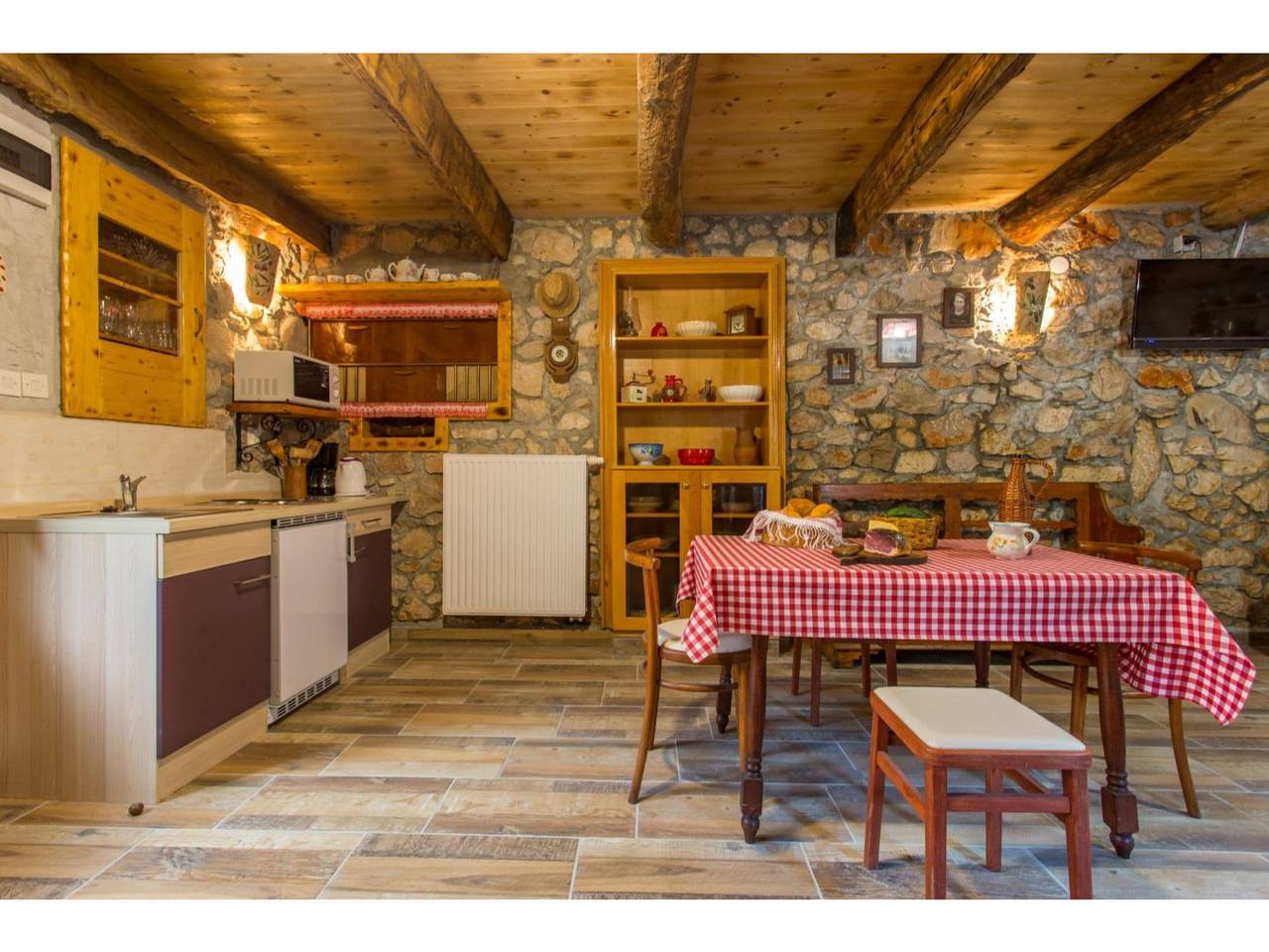 Tranquilla vacanza a Polje con giardino in Polje, Krk (Croazia)