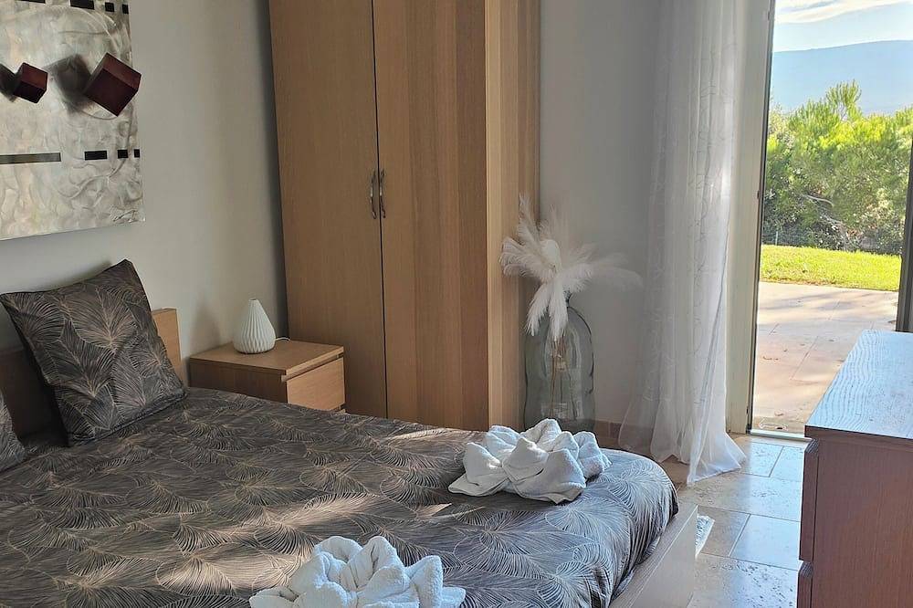 Magnifique propriété avec vue unique au calme avec fitness, hammam et jacuzzi in Cavaillon, Parc naturel régional du Luberon