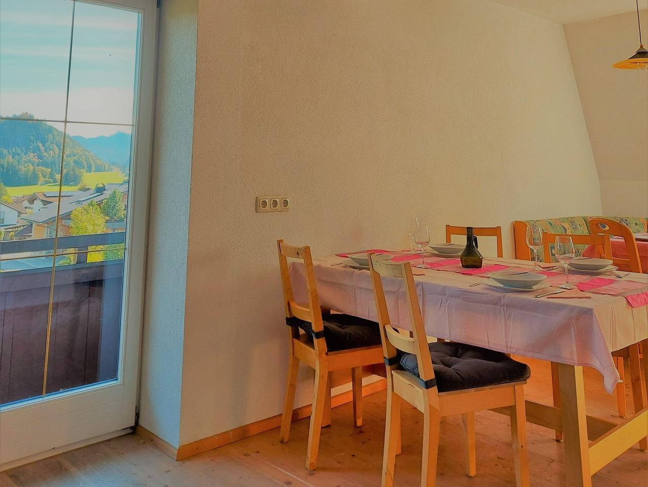 Ganze Ferienwohnung, Haus Jakalar - Appartement/Fewo, Dusche und Bad, Wc, 4 oder mehr in Vils, Außerfern