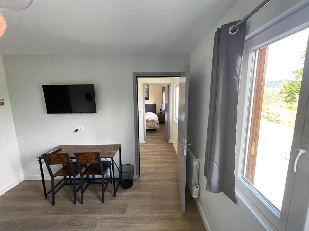 Chambre Le Renard 4 personnes avec petit déjeuner inclus in Cernon, Jura Francais