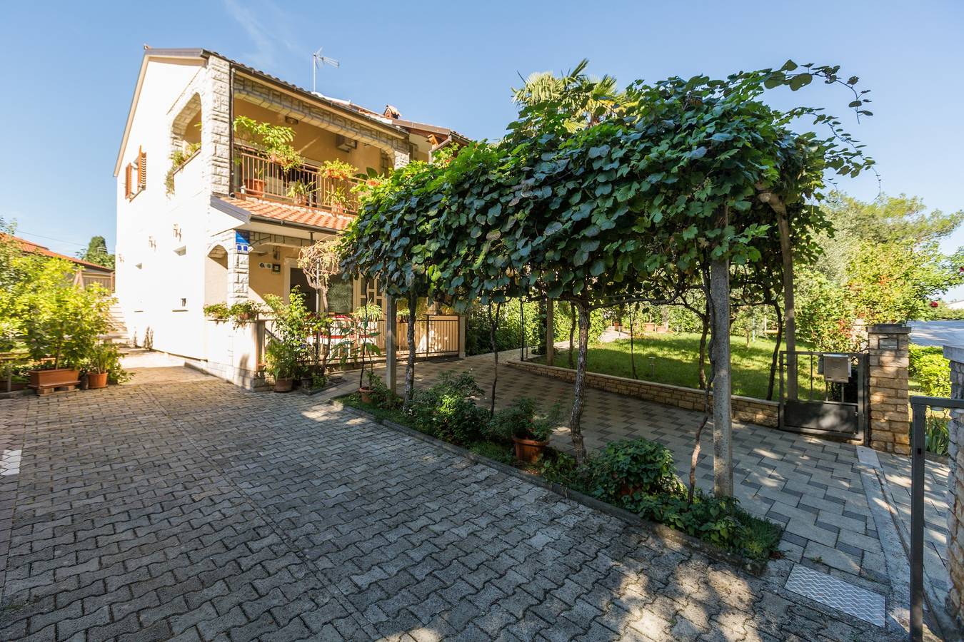Ganze Wohnung, Studio Appartement mit Terrasse Porec As-2216-a in Poreč, Grad Poreč